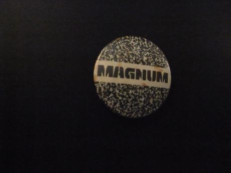 Magnum Britse rockband logo zwarte letters